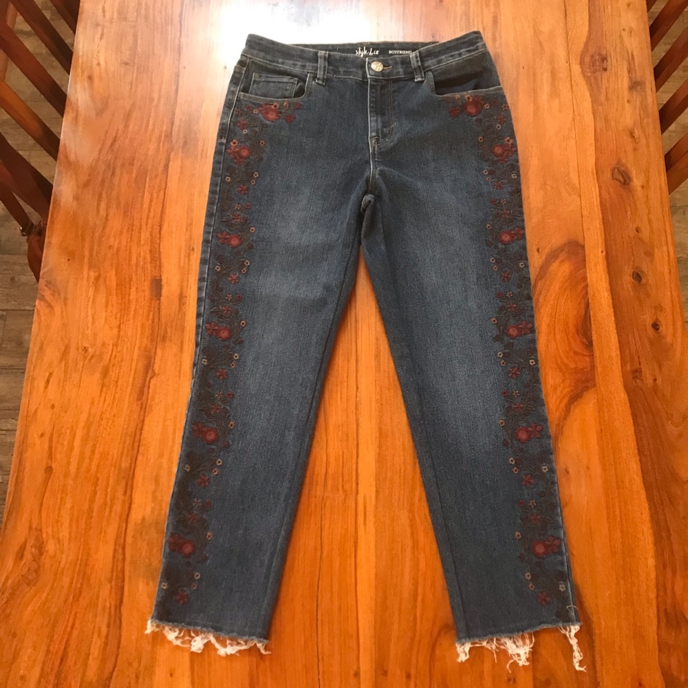 Embroidered Style & Co Boyfriend Jeans Size 4